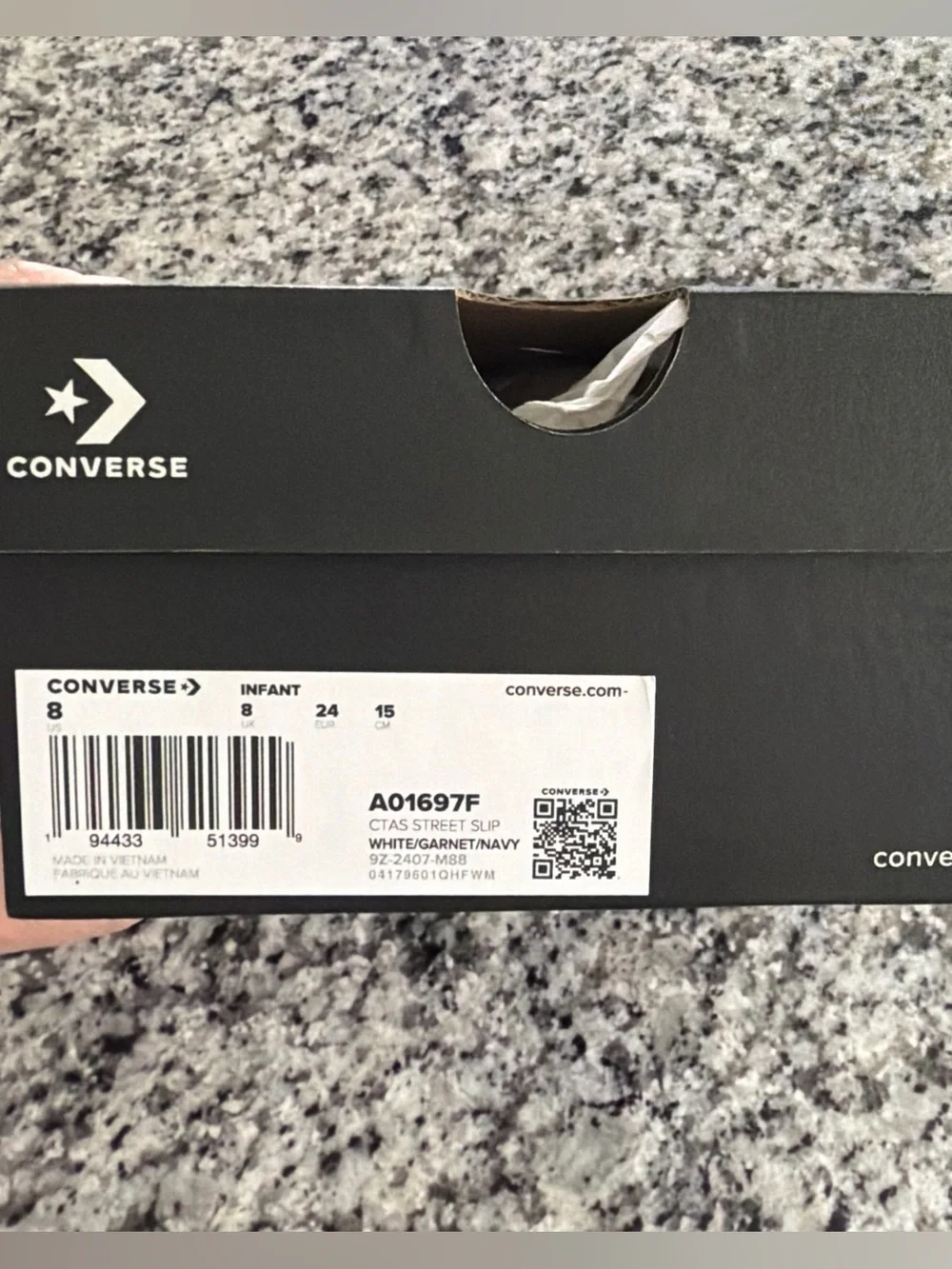 Brand New Never Worn Converse White/Garnet/Navy Shoe CTAS Street Slip